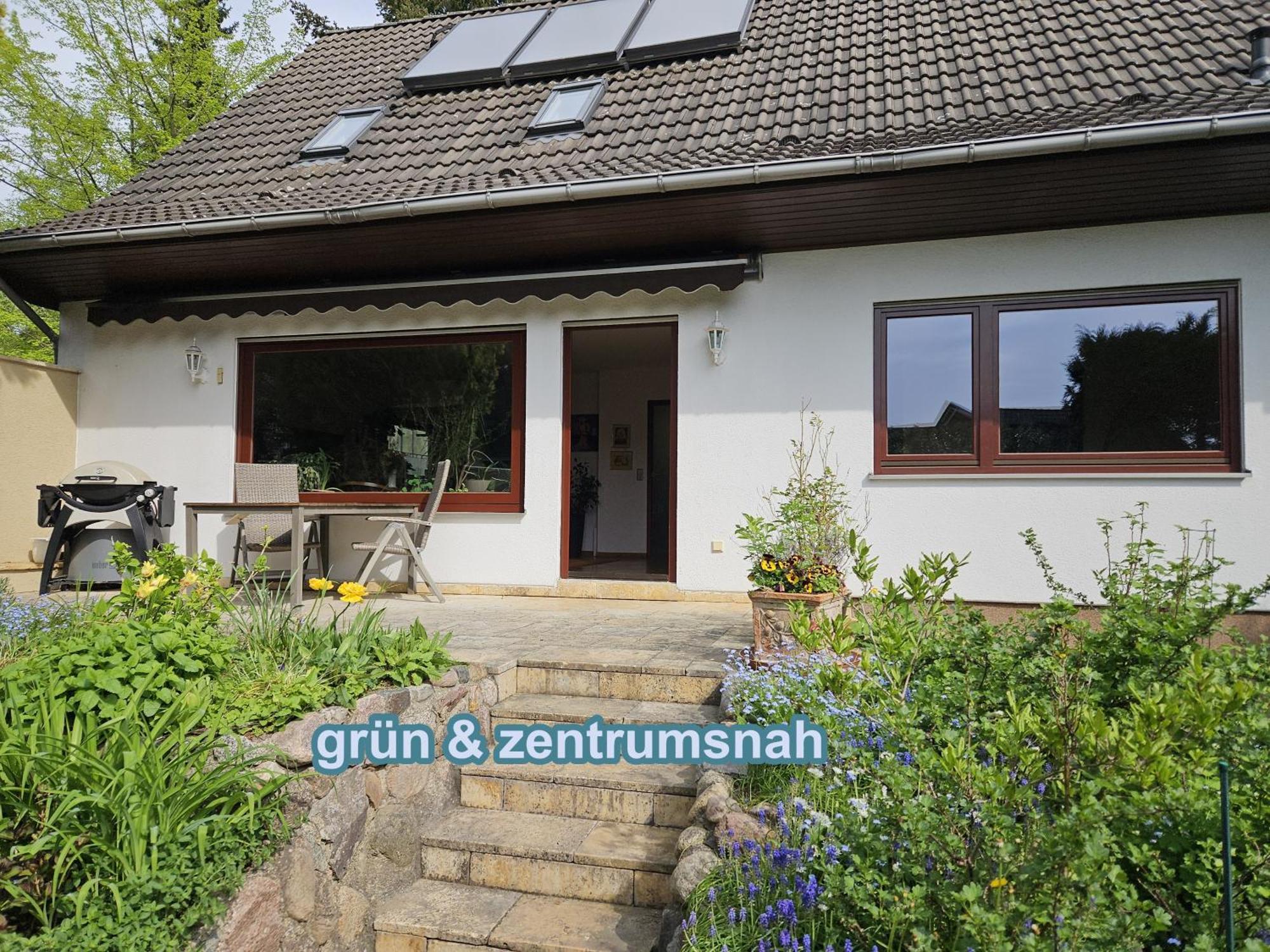4 Sterne Souterrain Apartment Alt-Mariendorf Berlin Eksteriør billede